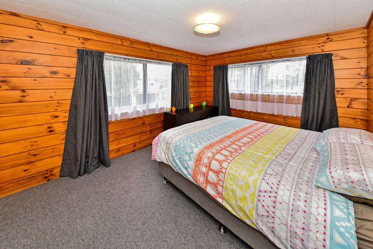 2/77 Russell Road Manurewa_9