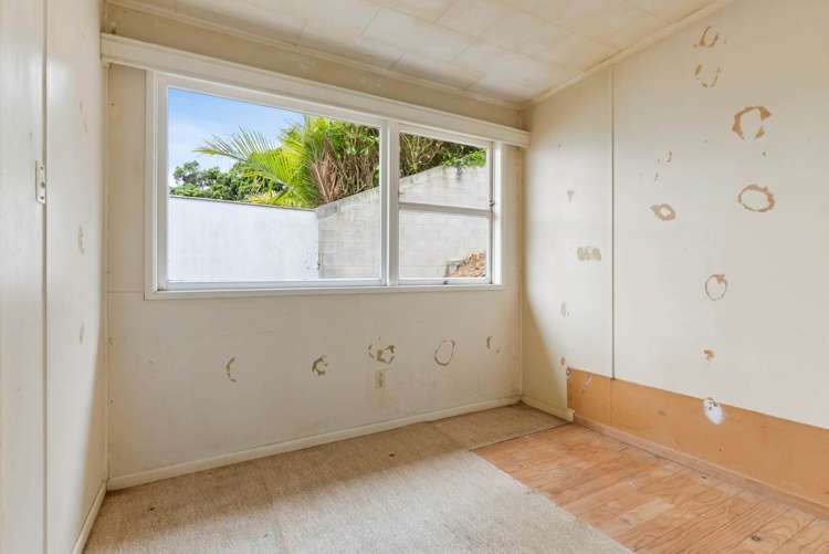 22 Omana Esplanade Maraetai_14