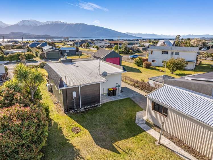 72 Matai Street Te Anau_25