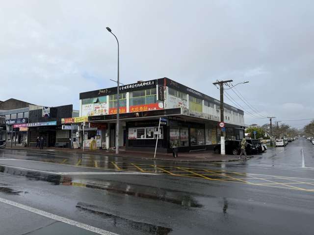 Corner Profile on Dominion Road