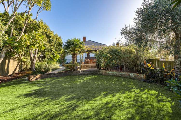 38 William Bond Street Stanley Point_12