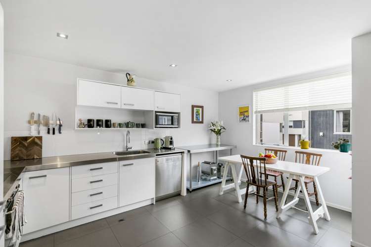 38/120 Rintoul Street Newtown_4