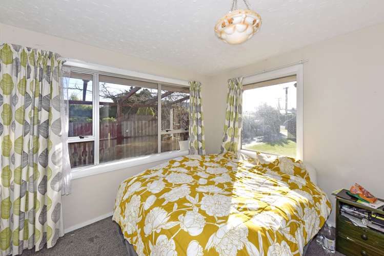 172 Shortland Street Aranui_12