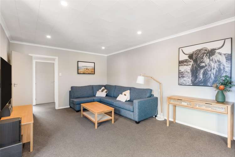 16 Spicer Place Tawa_3