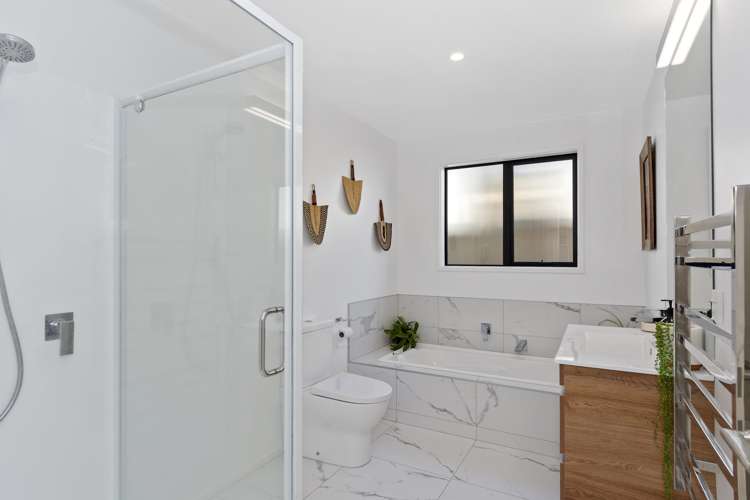 30 Awatira Drive Papamoa_16