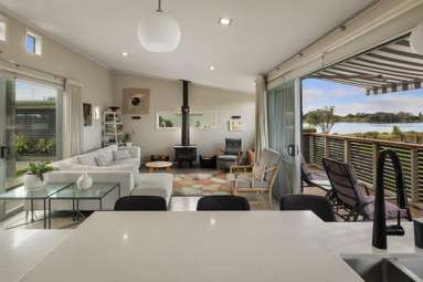 32 Roretana Drive_1