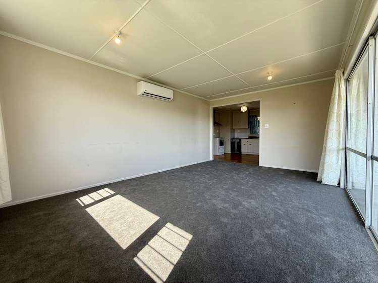 27 Lorenzen Bay Road Raglan_5