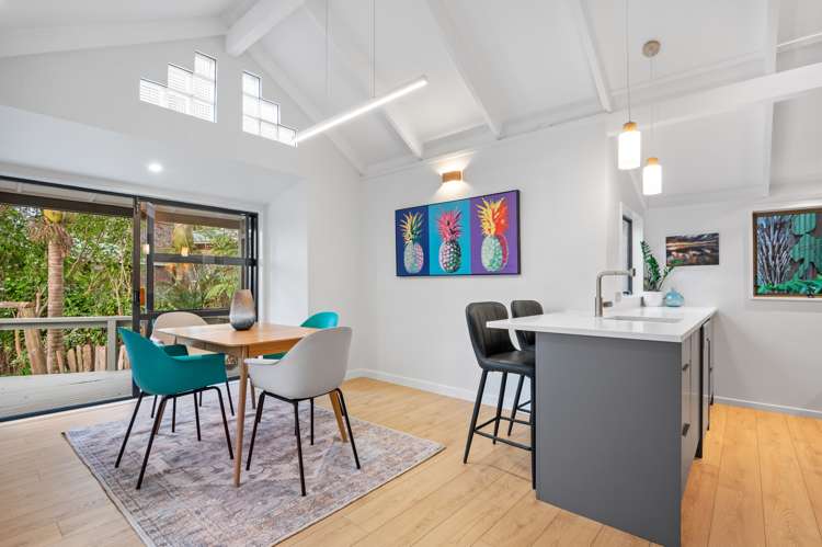 10 Raroa Terrace Waiatarua_6