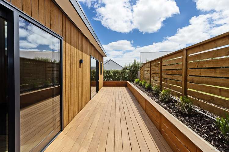 22 Glenda Place Seaward Bush_27