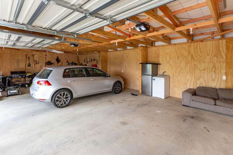 222 Strange Road Paeroa_13