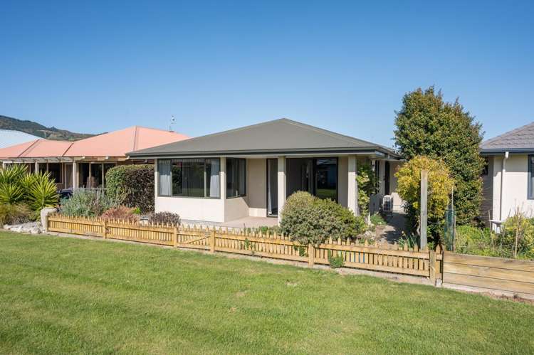 25 Ivy Crescent Richmond_22