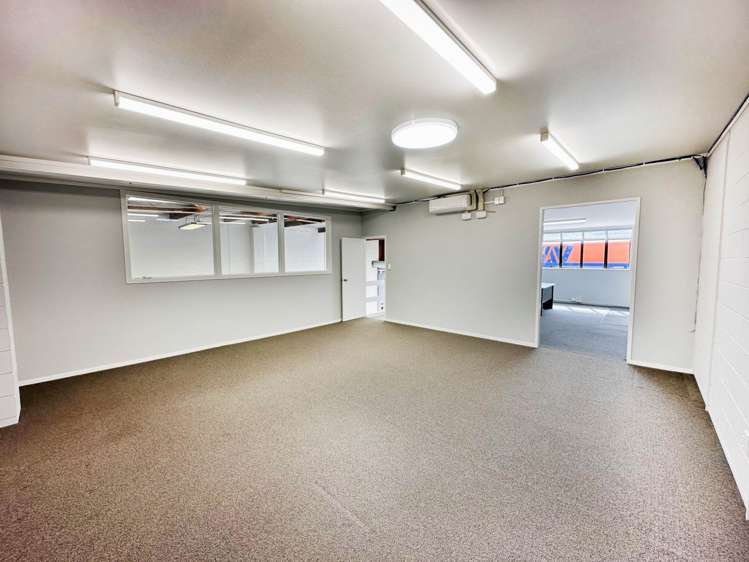 Unit 2/28 Moselle Avenue Henderson_7