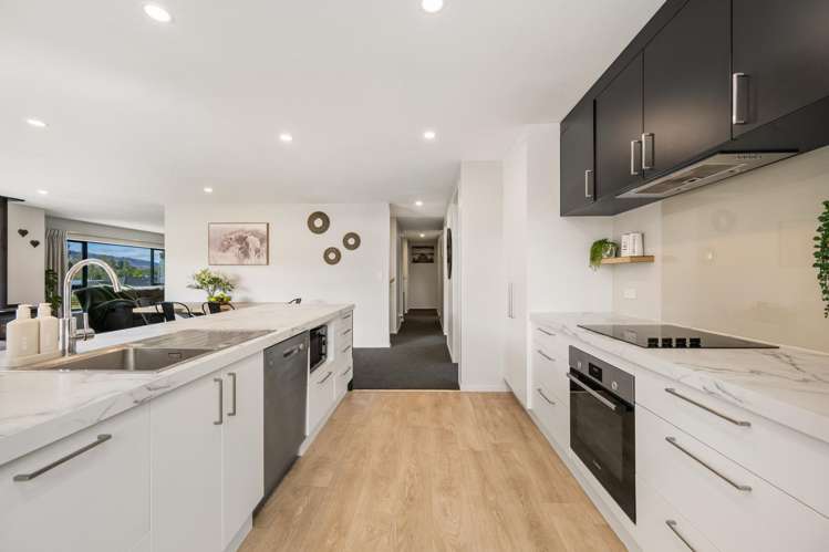 71 Stratford Drive Mount Pisa_7