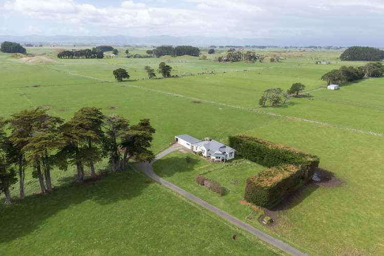 335 Couper Road Glen Oroua_1