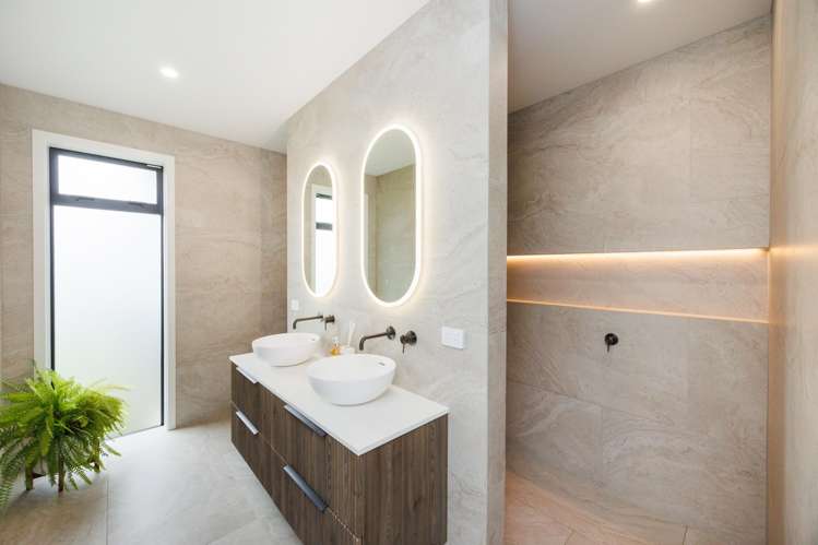 72 Hartwell Drive Kelvin Grove_5