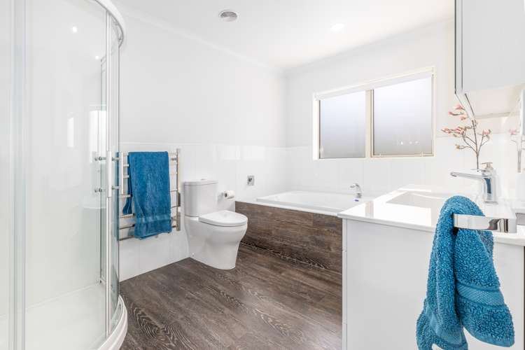 1 Harry Shaw Way Raumati South_12