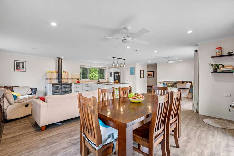 6 Tavinor Road Otaika Valley_15