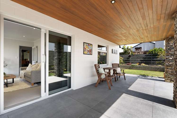 6 Acacia Place Matua_38