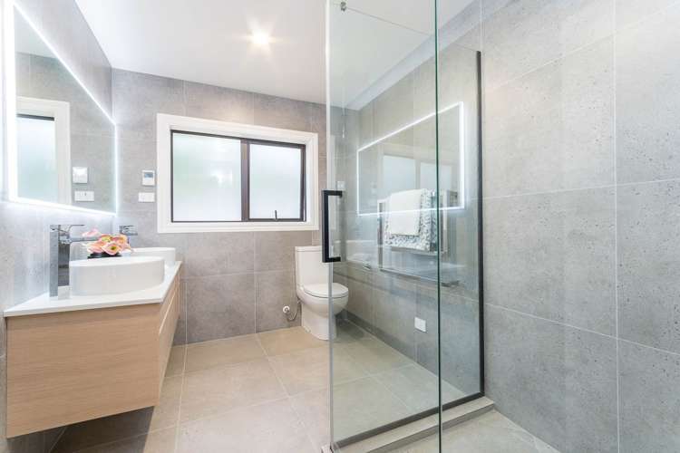 32 Penguin Drive Murrays Bay_12