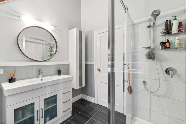 438 Kaipara Coast Highway Helensville_19