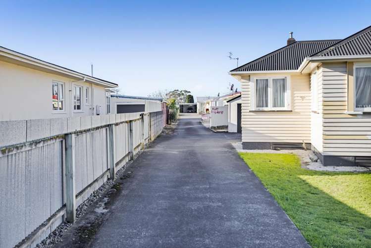 42/1 Egmont Street Hawera_18