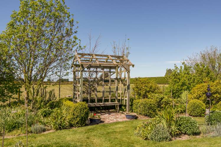 3893 Old West Coast Road Sheffield_21