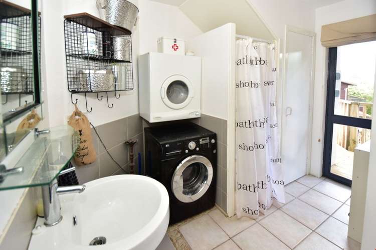 198 Brightside Road Stanmore Bay_16