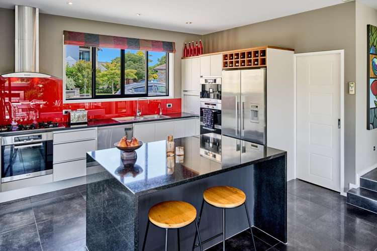 29d Wai-Iti Crescent Woburn_6