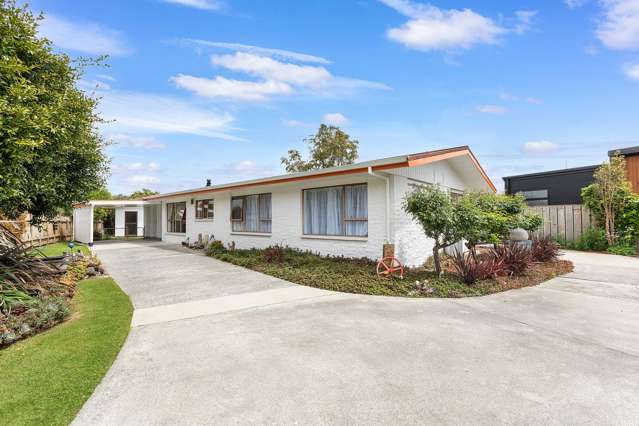 Charming Family Home in Waihou