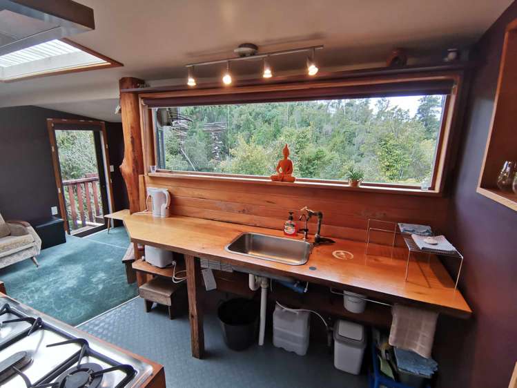 1 Cemetery Road Westland Surrounds_5