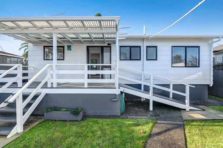 144 Parkhurst Road Parakai_14