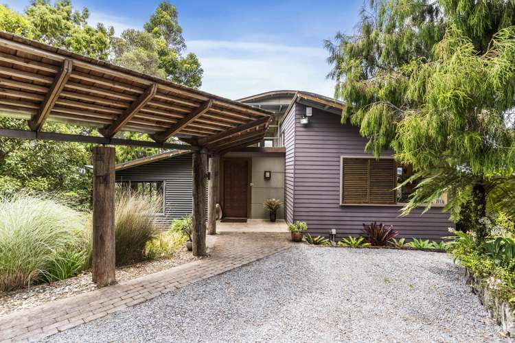 318 Forest Hill Road Waiatarua_27