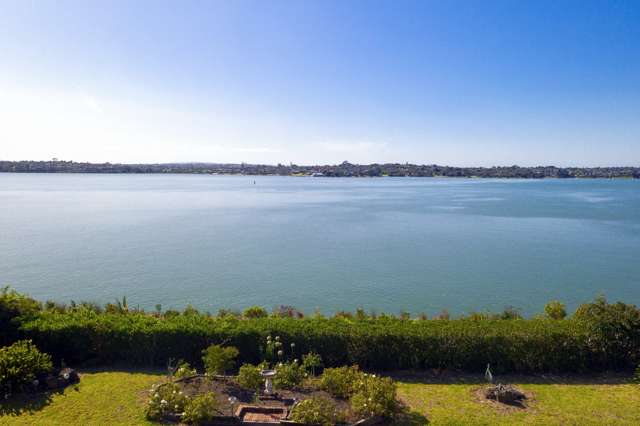 10 Riki Road Point England_2