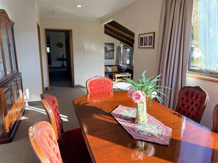 12 Keith Road Paroa_8