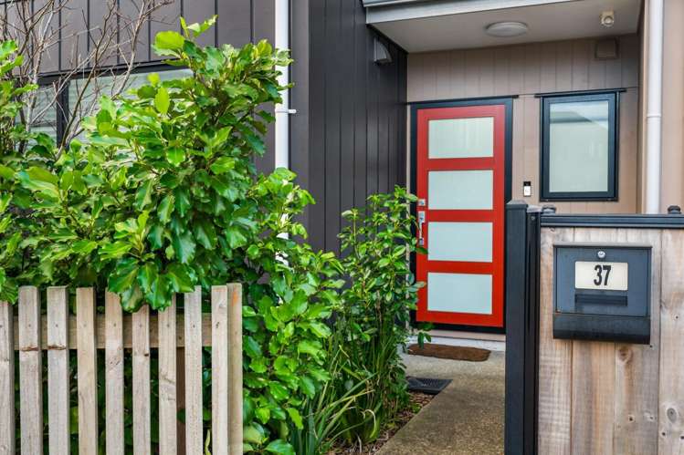 37 Eileen Newey Place Henderson_11