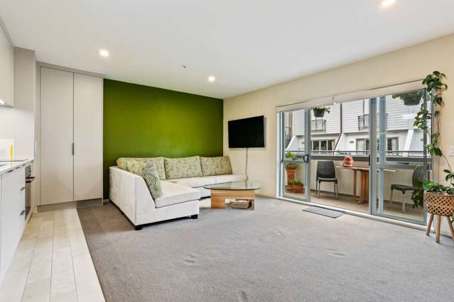 30/10 Ruru Street Eden Terrace_4