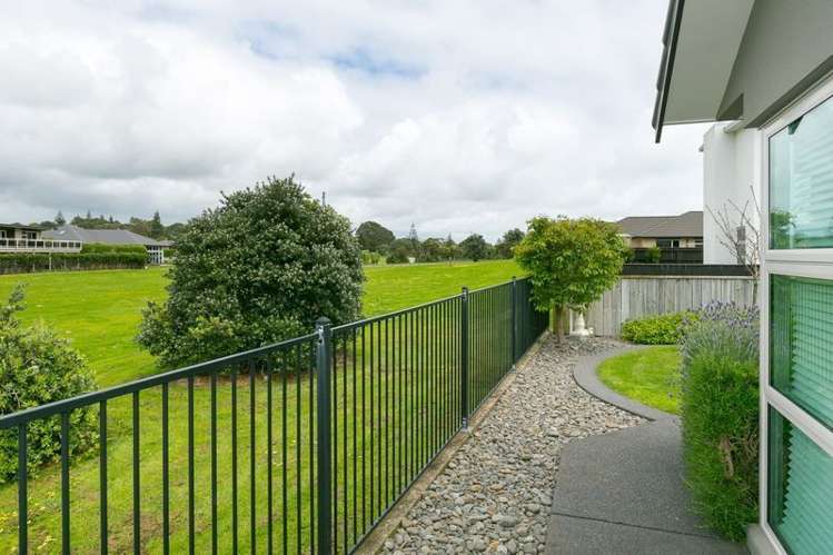 10 Saint Andrews Parkway Waiwhakaiho_19