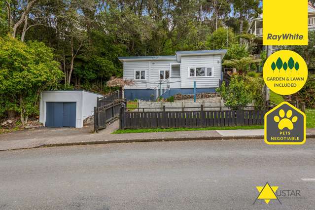 Two Bedroom, One Bathroom in Titirangi! Lawns and Gardens Included!