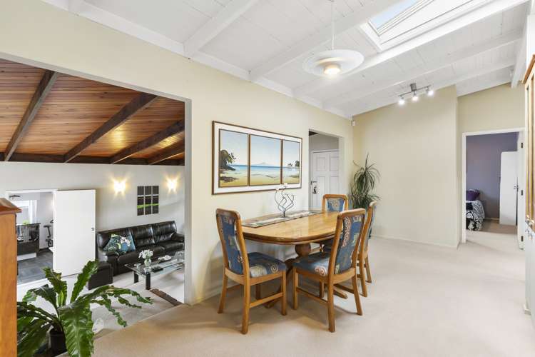 438 Beach Road Murrays Bay_9