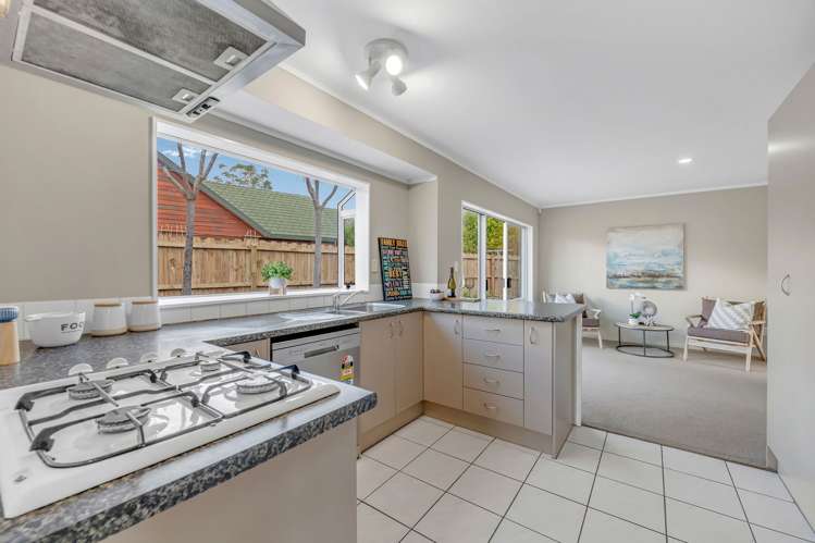 10 Waylen Place Pakuranga Heights_6