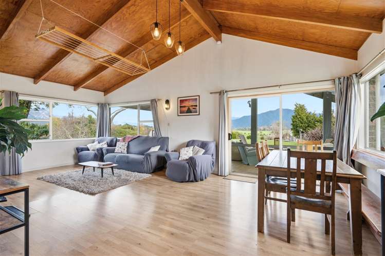 25 Abel Tasman Drive_4