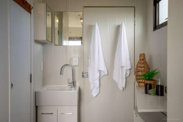 20A Violet Street Raglan_11