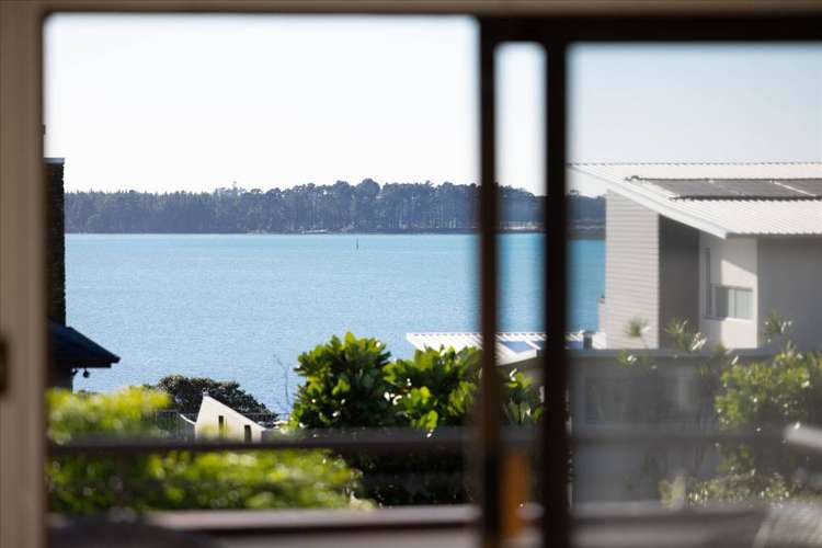 15A Cooneys Drive Matua_1