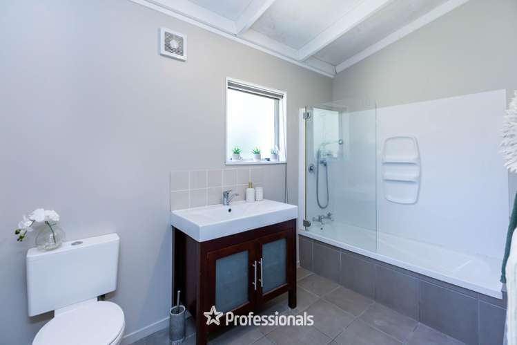 23 Hartford Crescent Totara Park_8