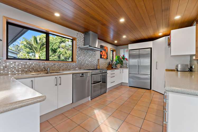 34 Motutara Road Muriwai Beach_13