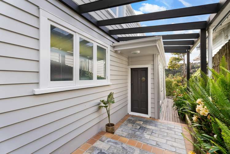 148 Bassett Road Remuera_13