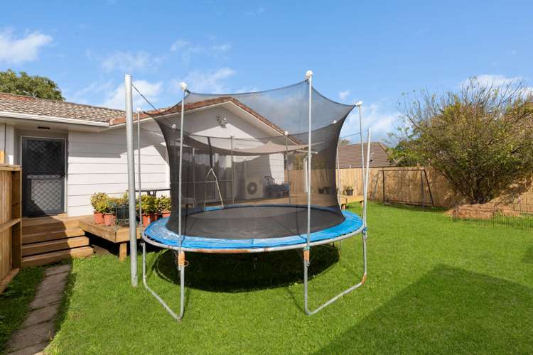 2/20 Bingara Place Favona_12