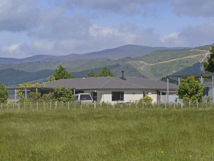 433 Belvedere Road Carterton_23