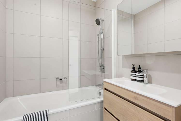 39B St Stephens Avenue Parnell_15