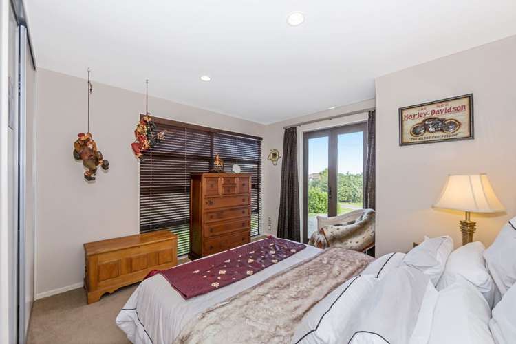 133 Alec Craig Way Gulf Harbour_13